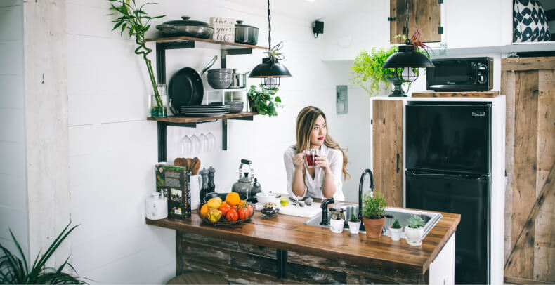 Jak urządzić małe mieszkanie w stylu industrialnym?